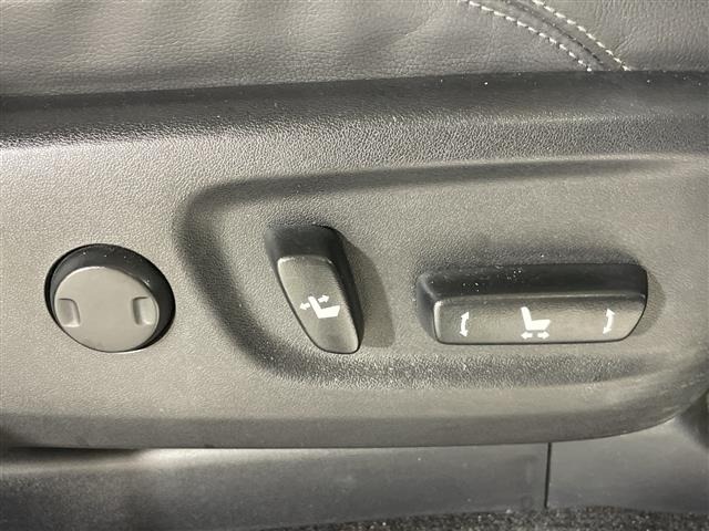Toyota LAND CRUISER PRADO 2015 8211383-19