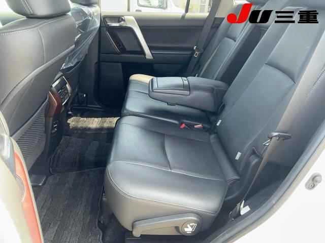 Toyota LAND CRUISER PRADO 2015 8211426-10