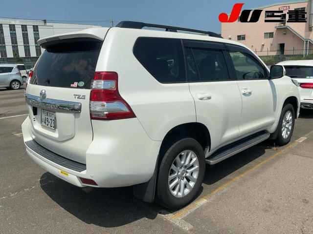 Toyota LAND CRUISER PRADO 2015 8211426-6