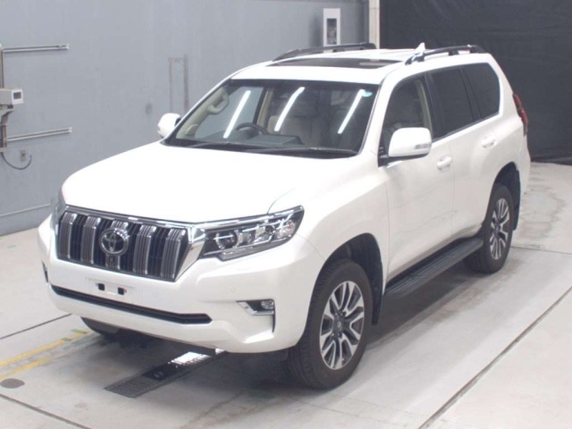 Toyota LAND CRUISER PRADO 2023 8211433-0
