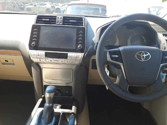 Toyota LAND CRUISER PRADO 2023 8211433-9