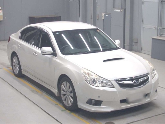 Subaru LEGACY B4 2009 8211337-5