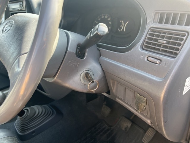 Toyota LITEACE VAN 2001 8193912-6