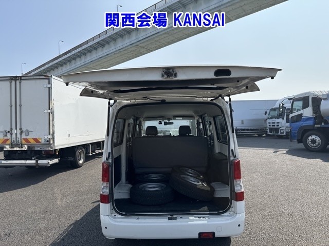 Toyota LITEACE VAN 2017 8193913-3