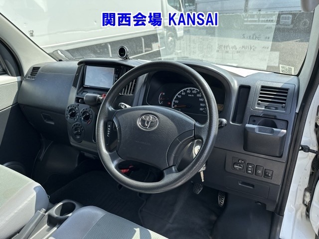 Toyota LITEACE VAN 2017 8193913-4