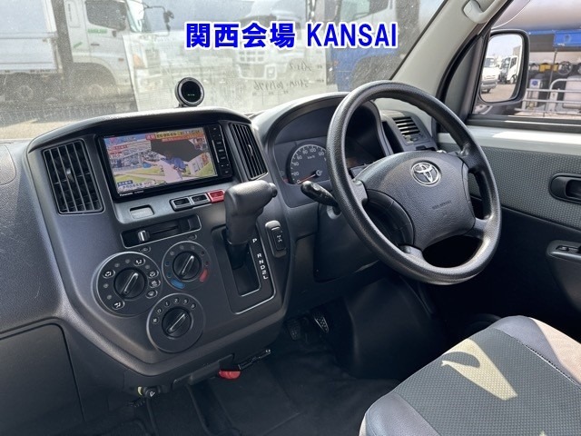 Toyota LITEACE VAN 2017 8193913-5