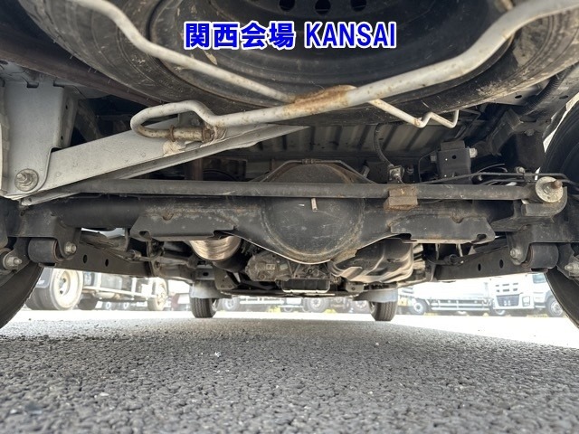 Toyota LITEACE VAN 2017 8193913-9