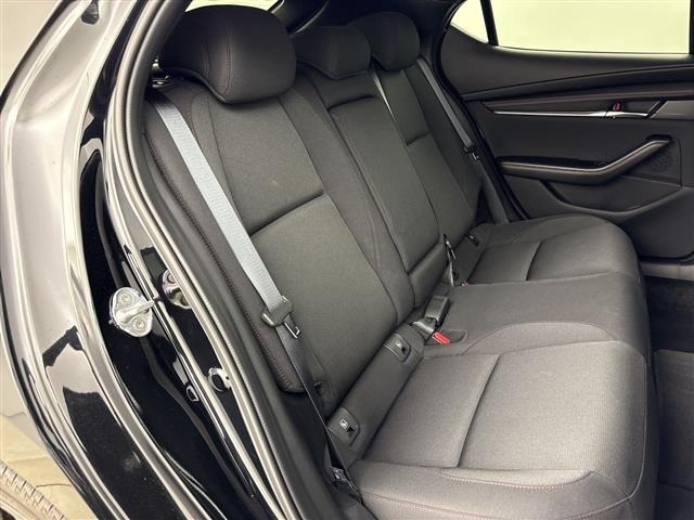 Mazda MAZDA3 2023 8195041-10