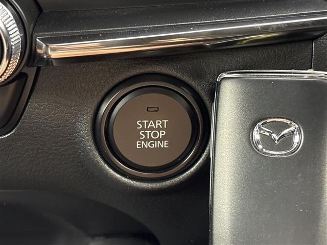 Mazda MAZDA3 2023 8195041-17