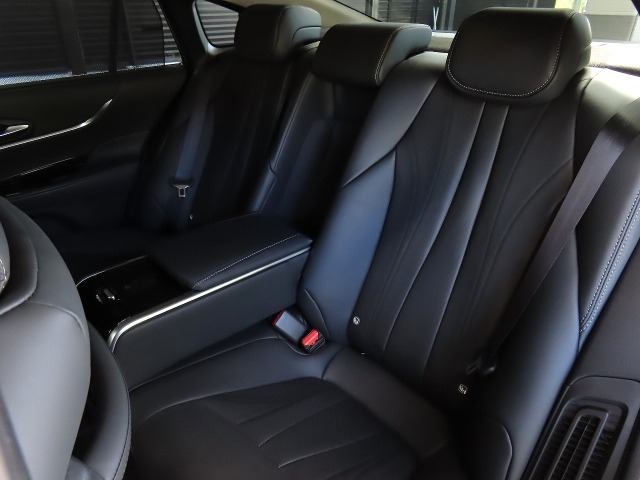 Toyota Mirai 2024 8204388-24