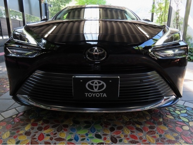 Toyota Mirai 2024 8204388-3