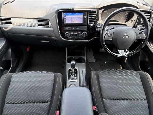 Mitsubishi OUTLANDER 2016 8206040-15