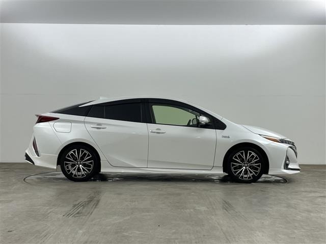 Toyota PRIUS PHV 2021 8198492-4