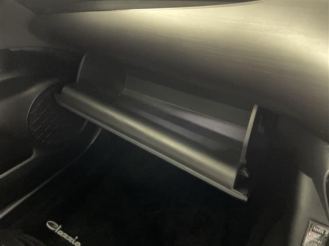 Toyota PRIUS PHV 2021 8198517-1