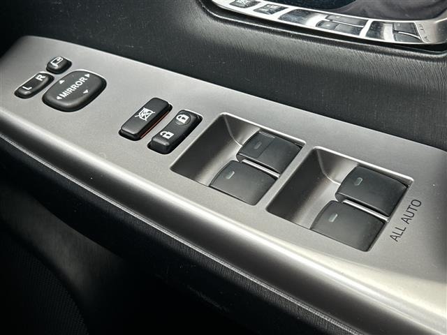 Toyota PRIUS 2017 8202001-2