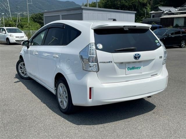 Toyota PRIUS 2013 8202303-1