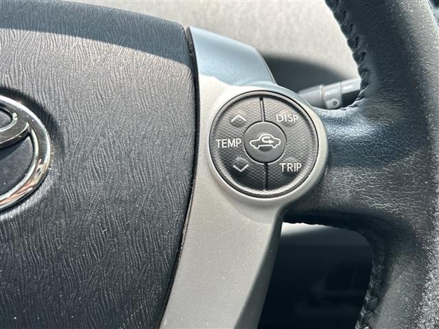 Toyota PRIUS 2013 8202315-12