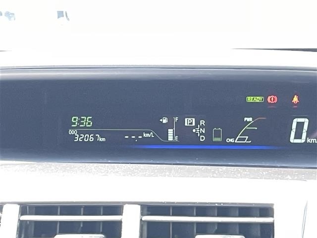 Toyota PRIUS 2013 8202318-8