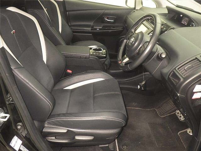 Toyota PRIUS 2017 8202395-5
