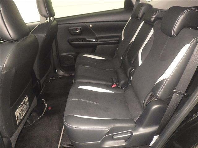 Toyota PRIUS 2017 8202395-7