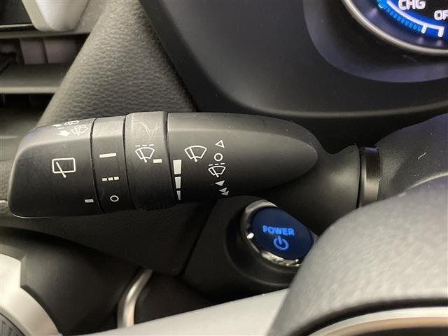 Toyota RAV4 2022 8201018-1