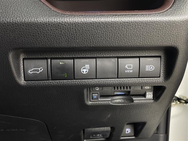 Toyota RAV4 2022 8201018-11