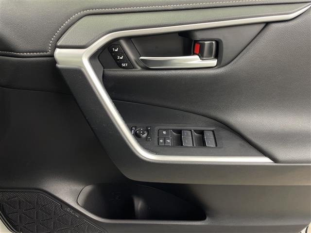 Toyota RAV4 2022 8201018-20