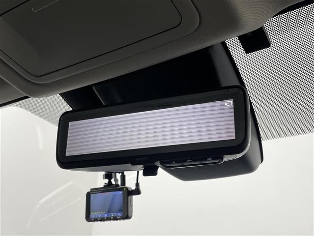 Toyota RAV4 2019 8201028-1