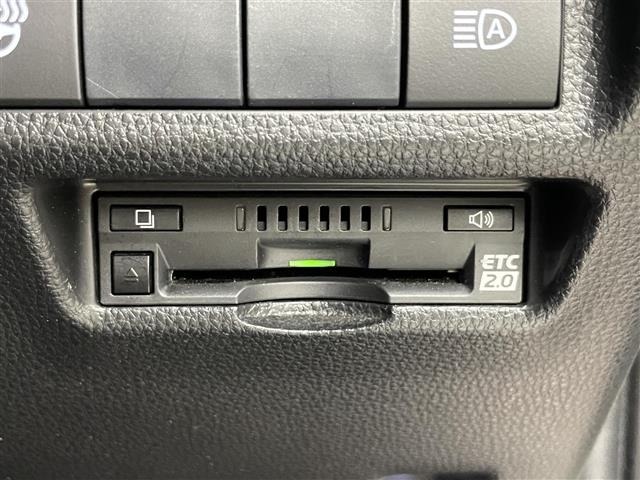 Toyota RAV4 2019 8201028-11