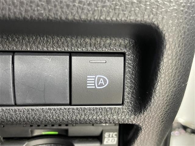 Toyota RAV4 2019 8201028-22