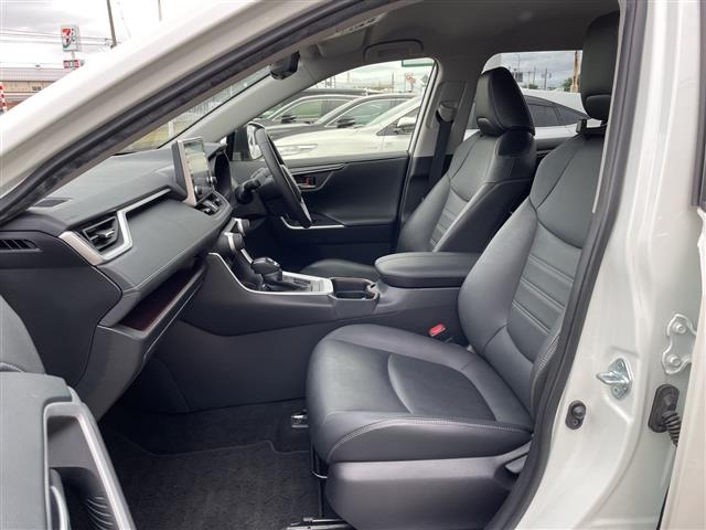 Toyota RAV4 2021 8201031-15
