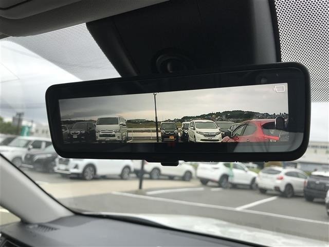 Toyota RAV4 2020 8201047-1