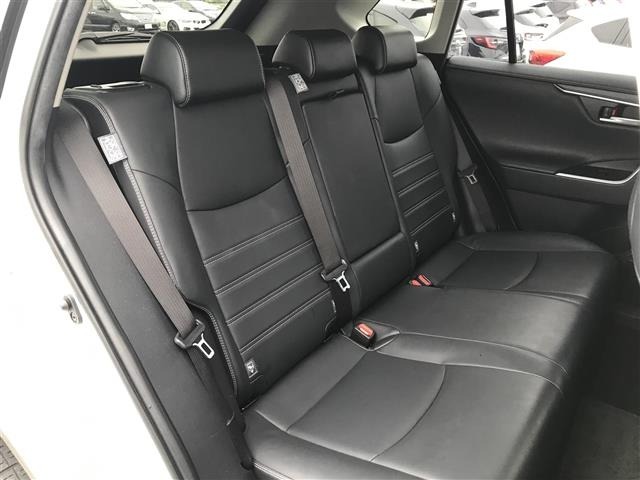 Toyota RAV4 2020 8201047-6