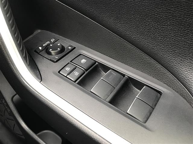 Toyota RAV4 2020 8201047-8