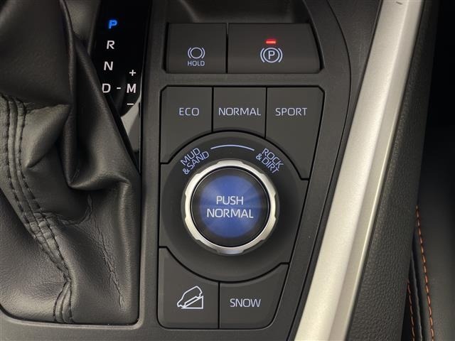Toyota RAV4 2019 8201120-2