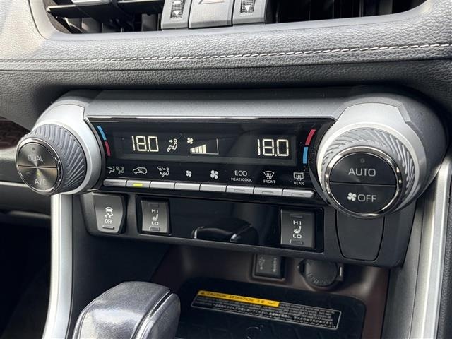 Toyota RAV4 2019 8201139-2
