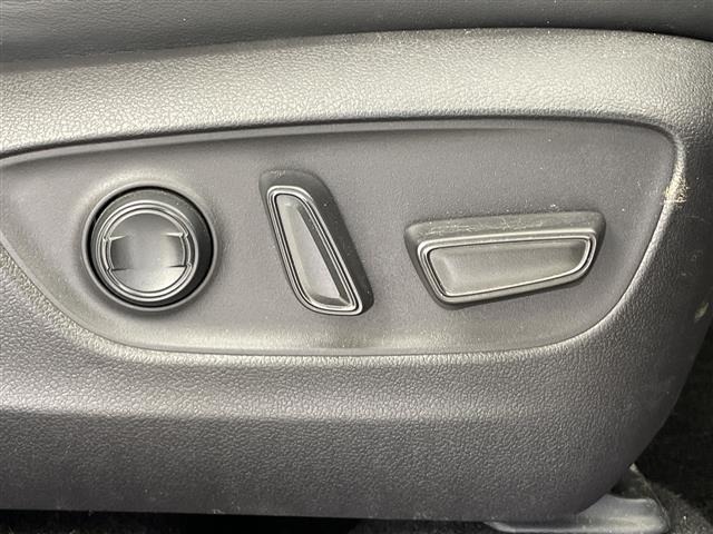 Toyota RAV4 2021 8201159-6