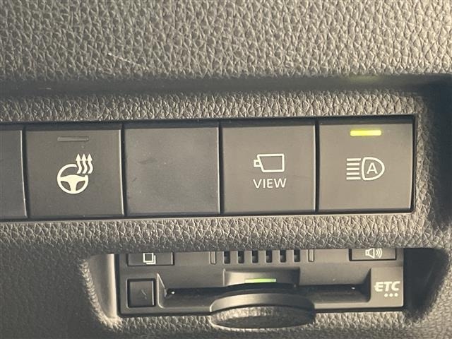 Toyota RAV4 2021 8201181-1