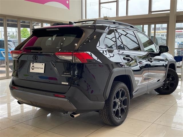 Toyota RAV4 2021 8201181-2