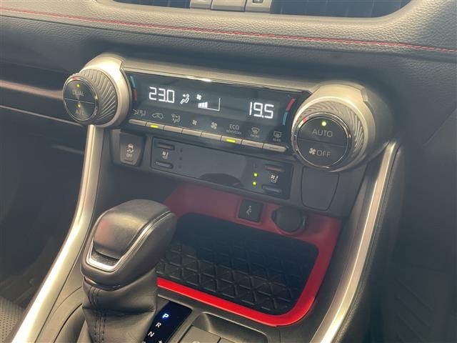 Toyota RAV4 2021 8201181-3