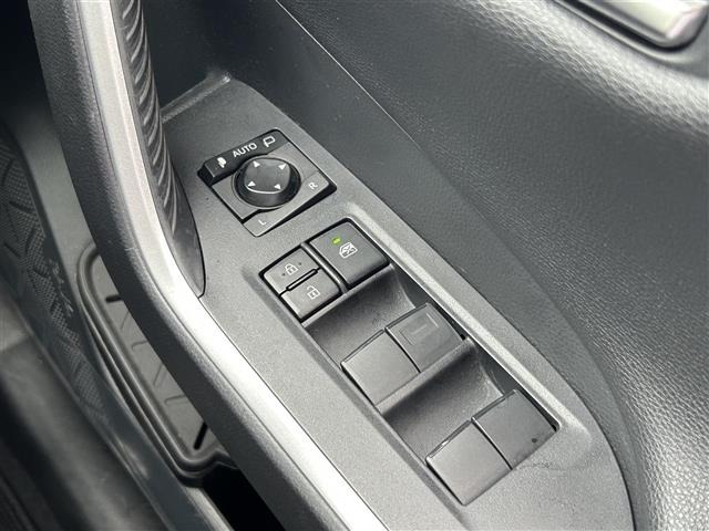 Toyota RAV4 2021 8201184-7
