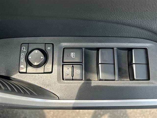 Toyota RAV4 2019 8201187-5