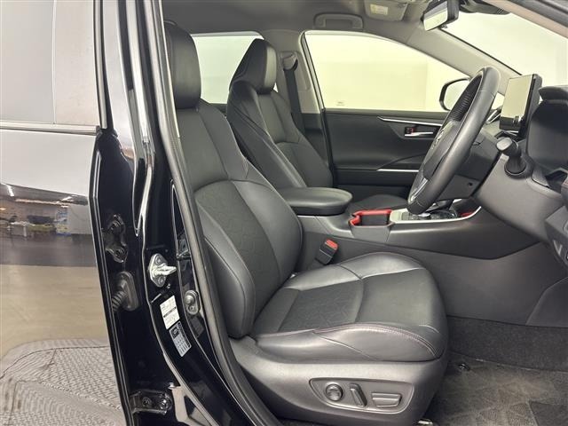 Toyota RAV4 2023 8201230-1