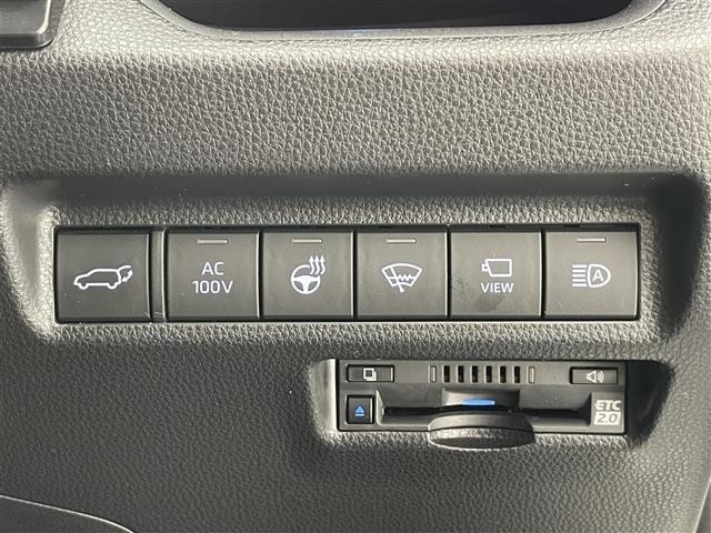 Toyota RAV4 2022 8201231-1