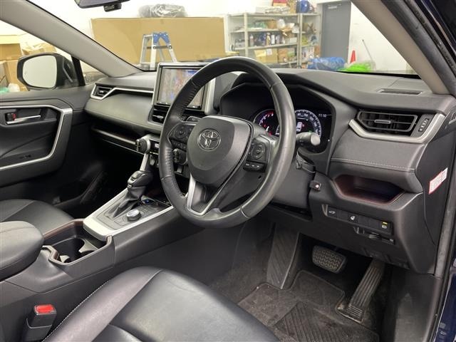 Toyota RAV4 2020 8201239-2