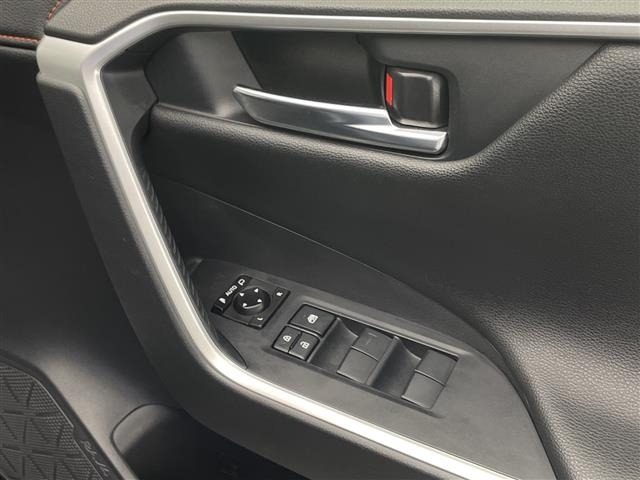 Toyota RAV4 2021 8201246-11