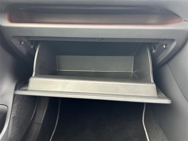 Toyota RAV4 2022 8201247-5