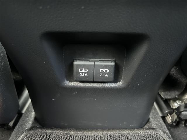 Toyota RAV4 2021 8201269-6