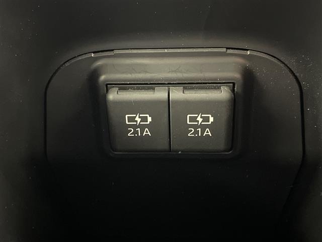 Toyota RAV4 2020 8201288-2