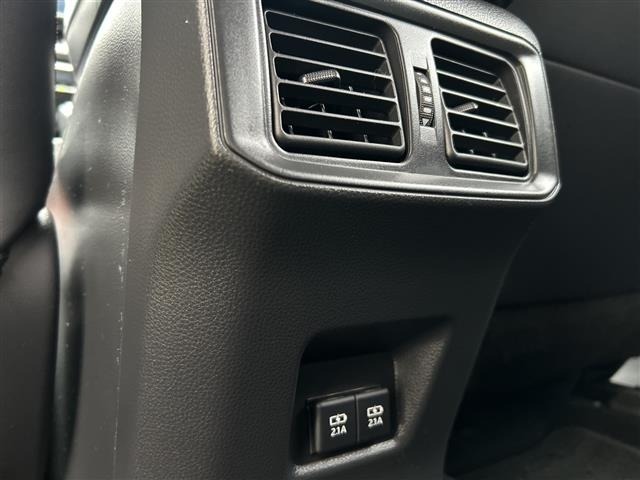 Toyota RAV4 2020 8201302-4